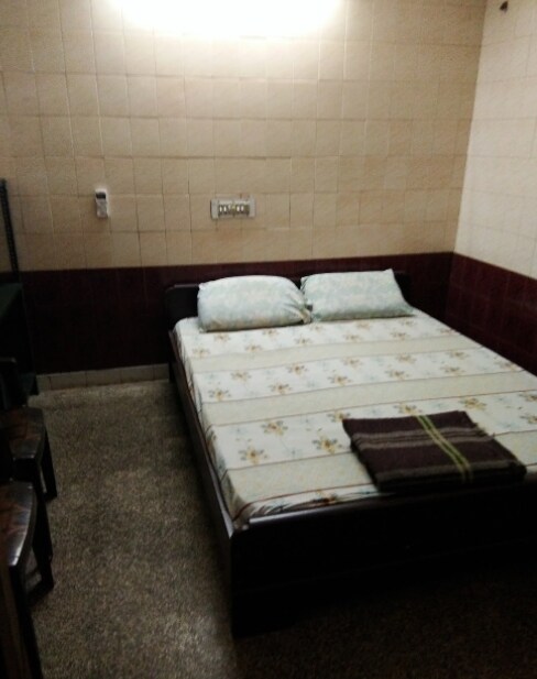 Standard non-AC room at Dwaraka Lodge